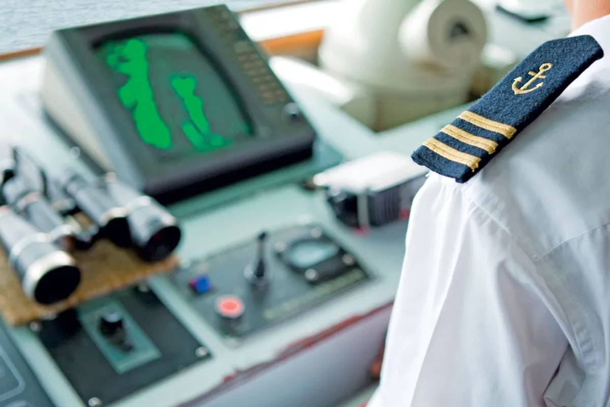 قبطان السفينة