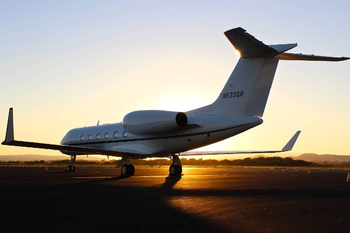 طائرات خاصة