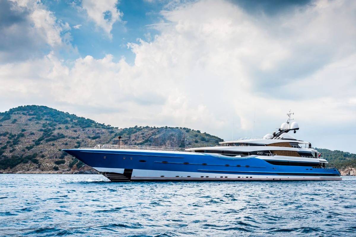 يخت مادام جو