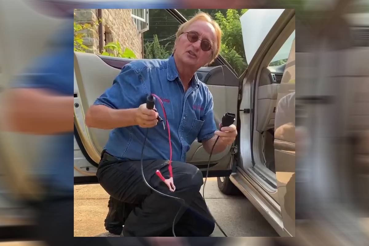 بطارية السيارة