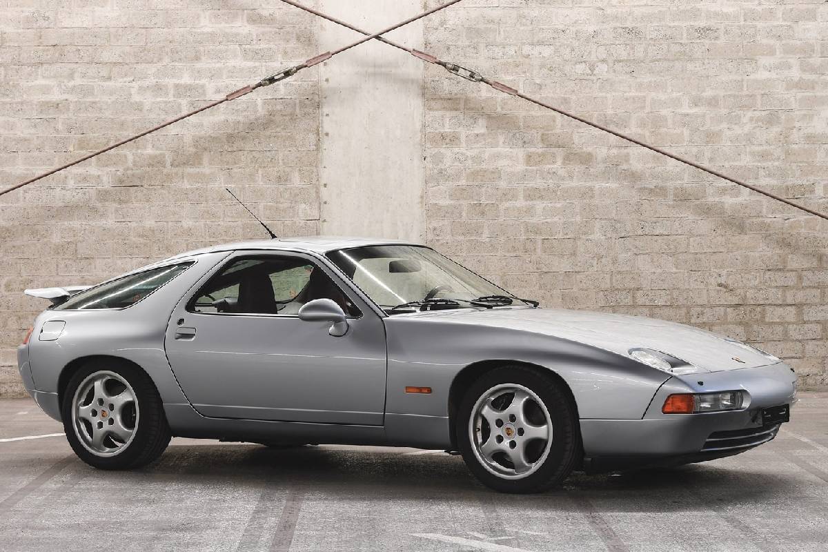 سيارات كلاسيكية