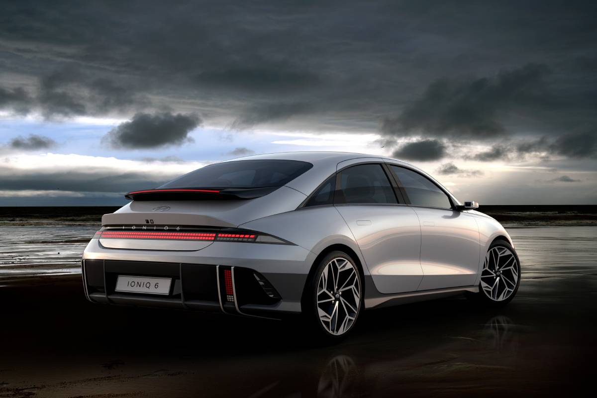 هيونداي ايونيك 6 2023