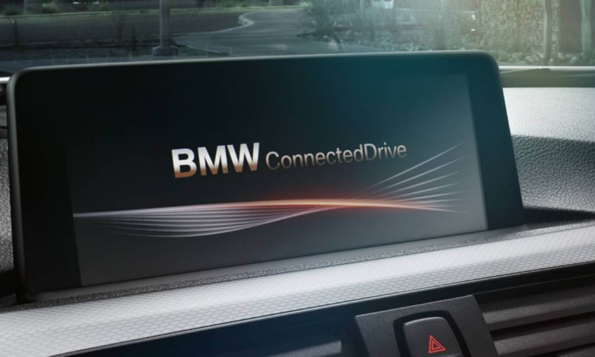 بي ام دبليو كونيكتد درايف