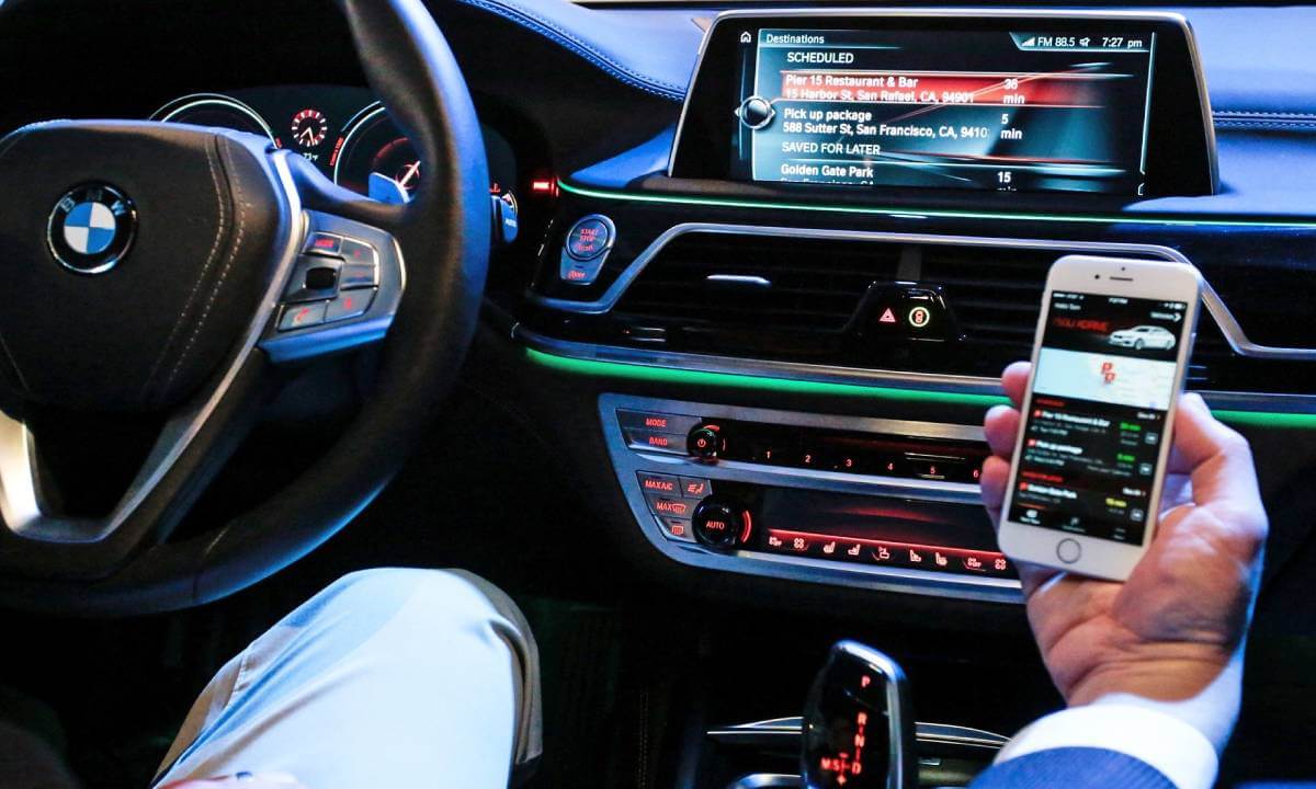 بي ام دبليو كونيكتد درايف