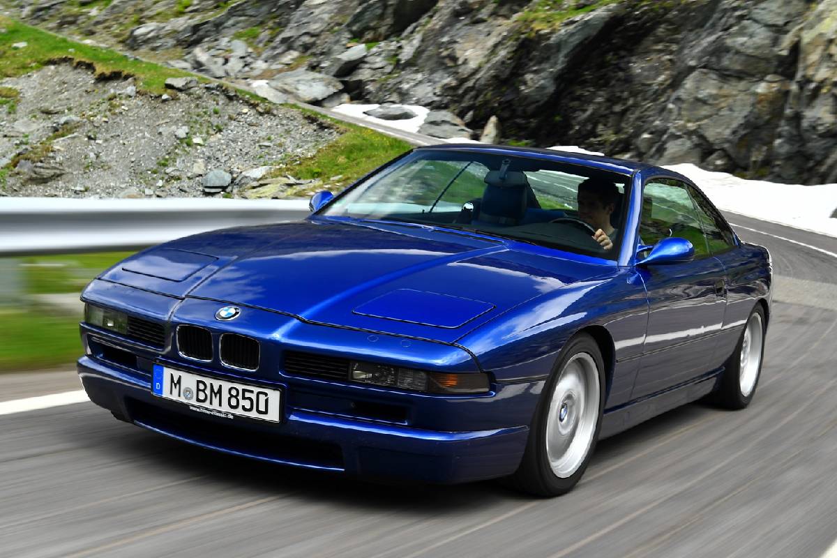 سيارات كلاسيكية