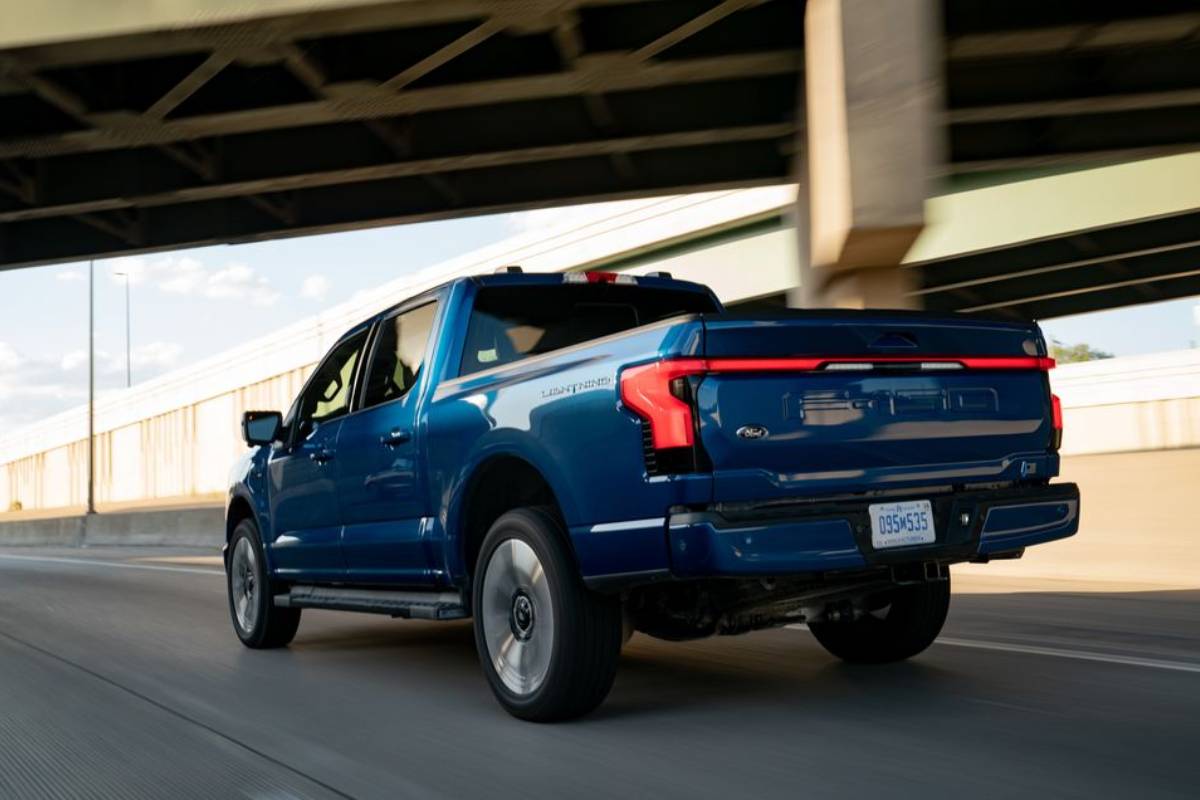 تكنولوجيا السيارات