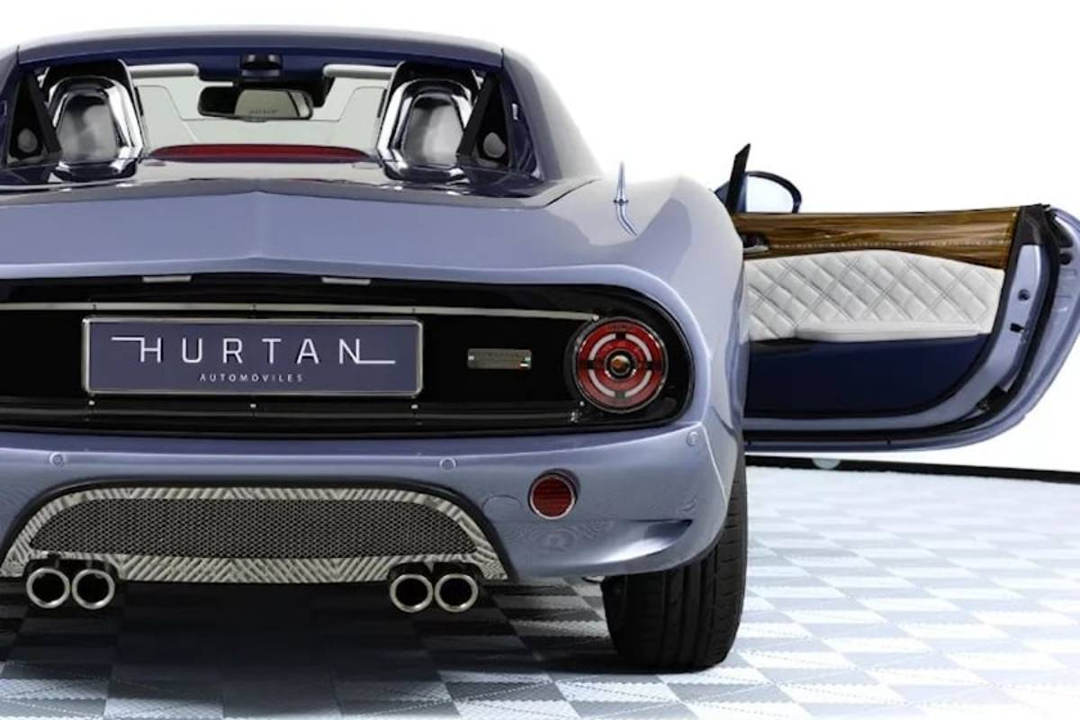 جراند ألبايسن إصدار الإمارات العربية المتحدة