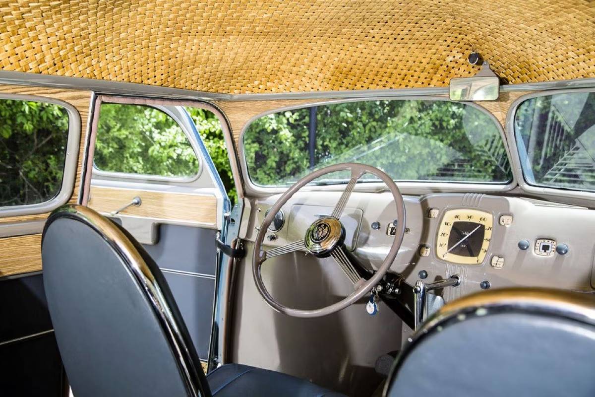 سيارات كلاسيكية