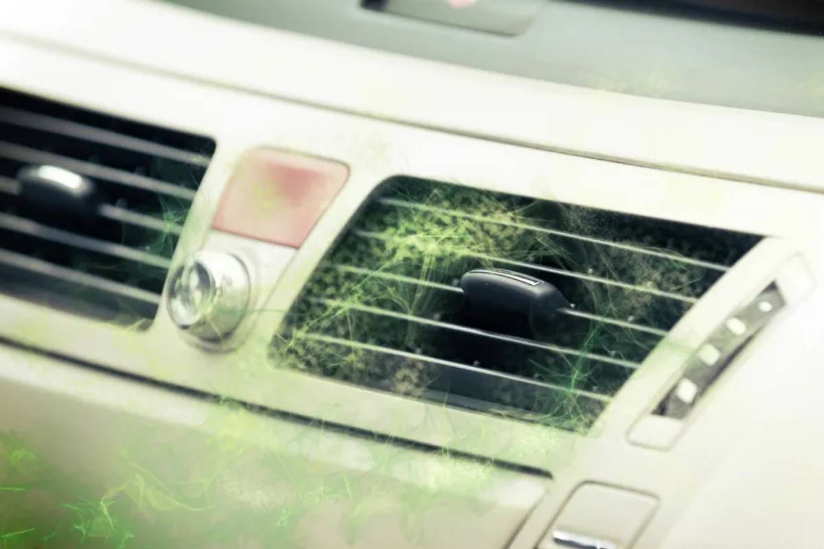 مكيف السيارة