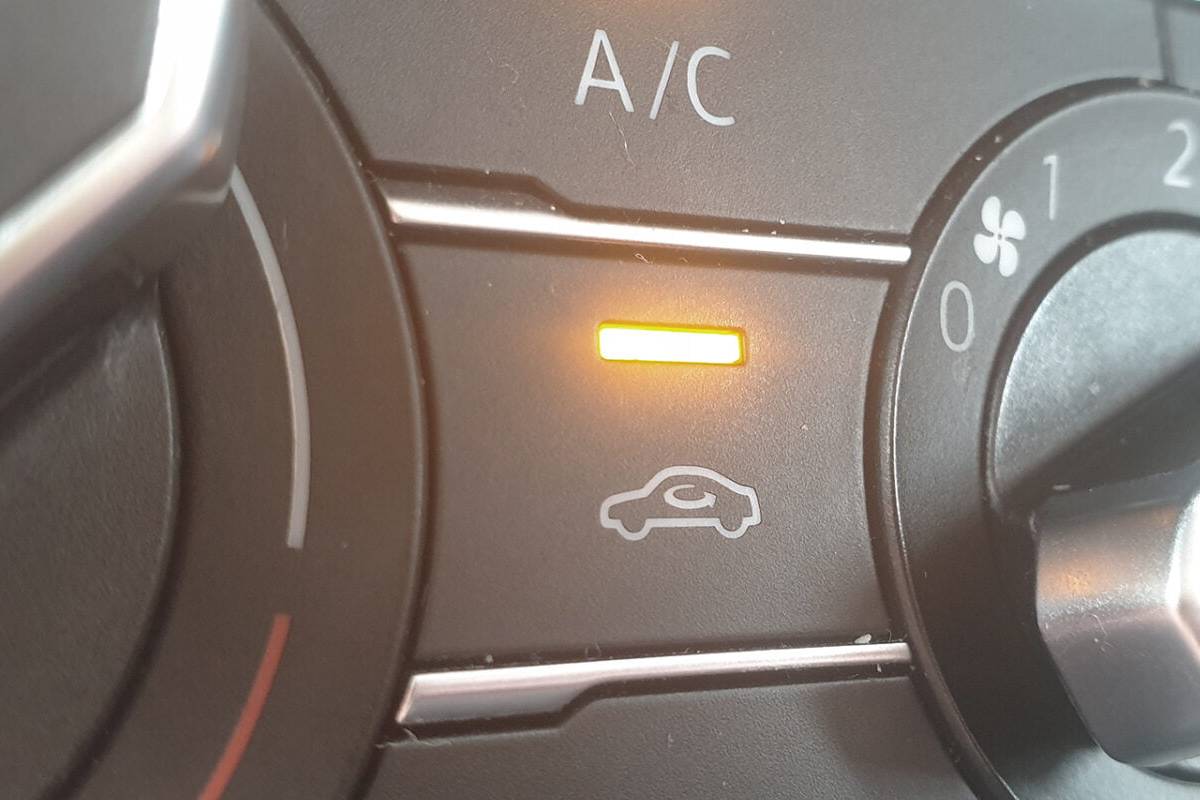 مكيف السيارة