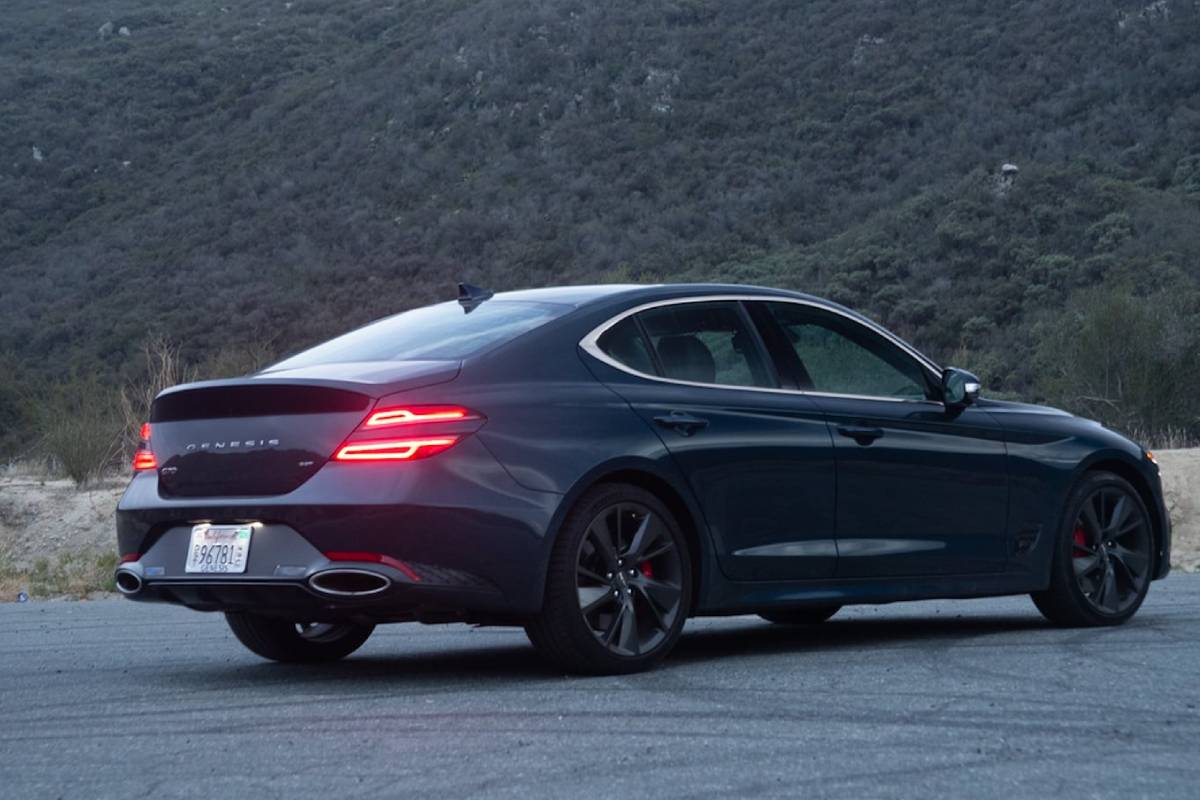 جينيسيس G70 2024