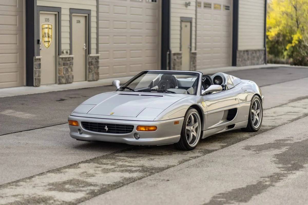 سيارة شاكيل اونيلط