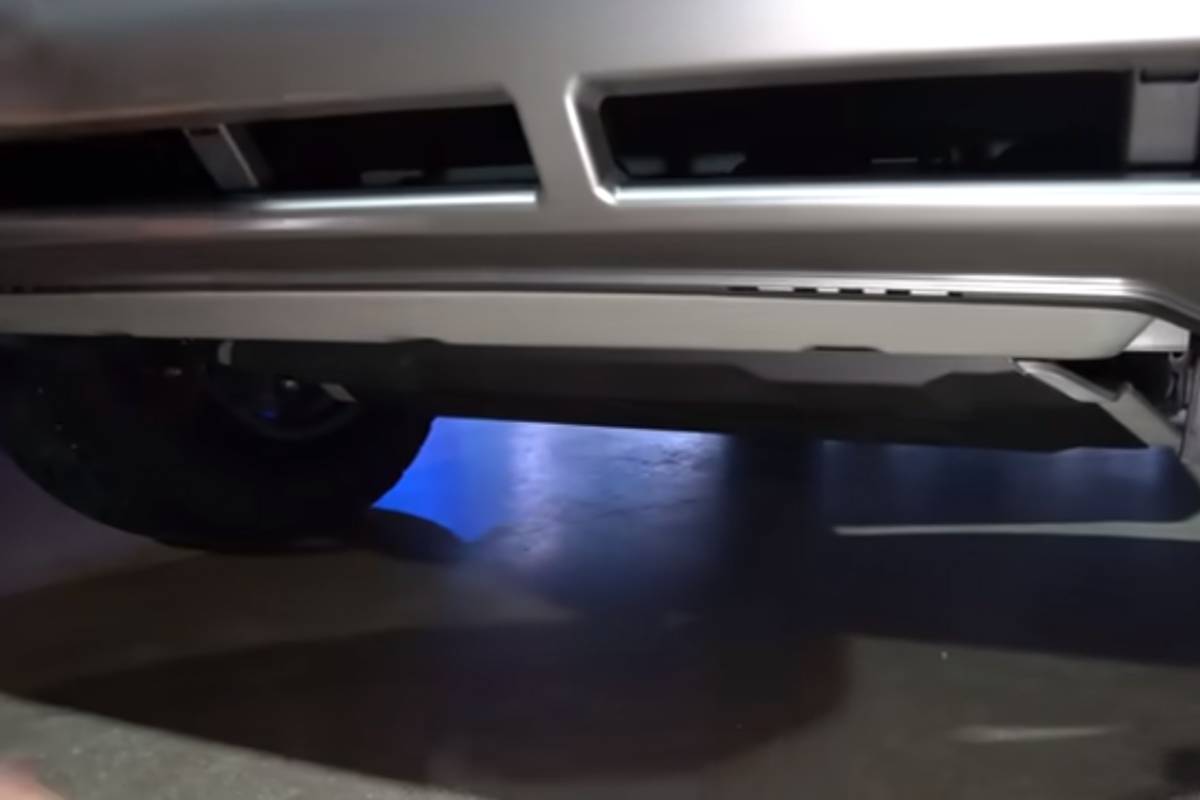 لكزس جي اكس 2024