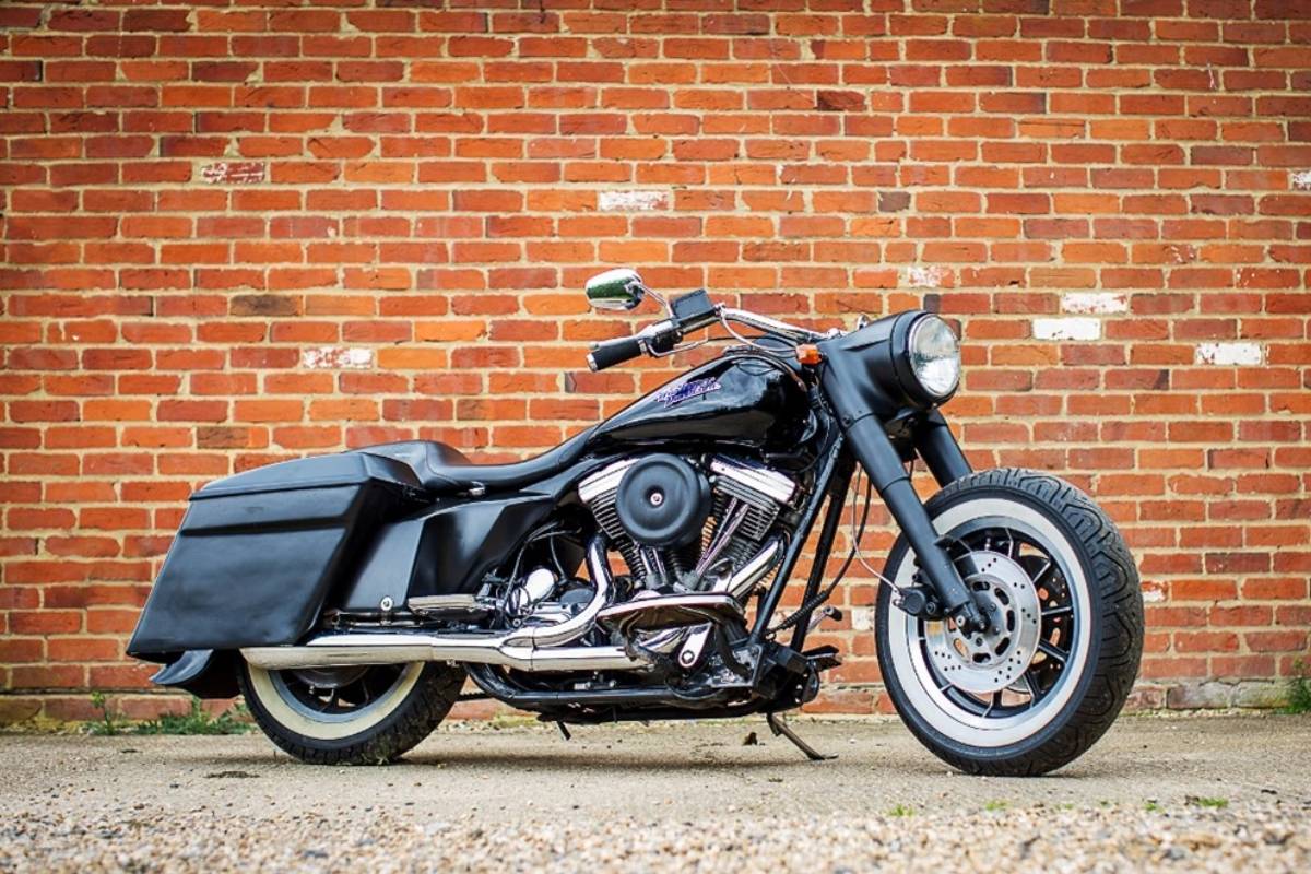 سيارات ليام نيسون