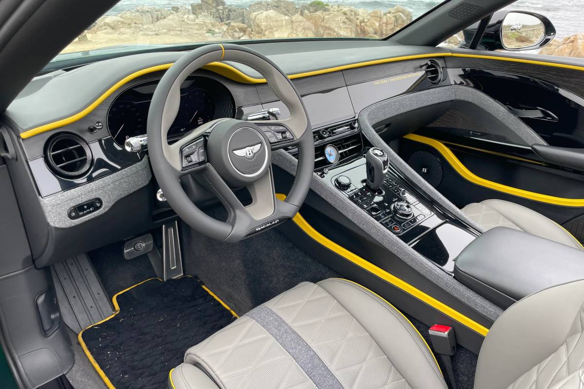 بنتلي باكالار مولينر 2022