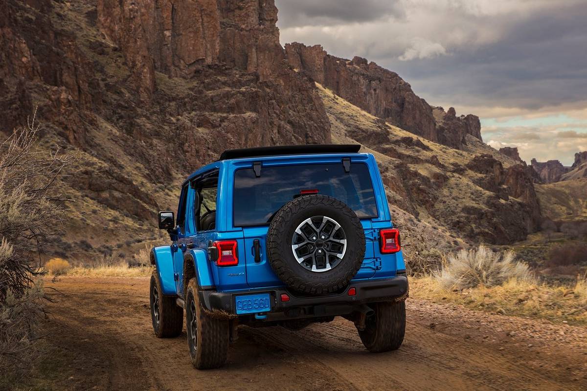 سيارات اس يو في