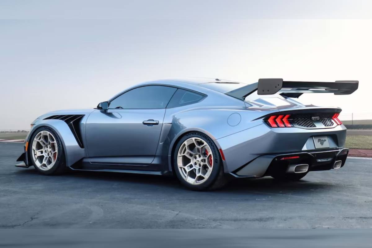 فورد موستنج جي تي دي