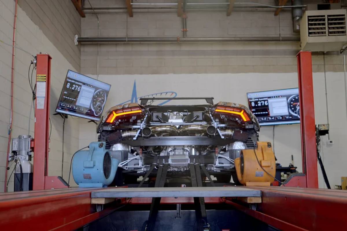 لامبورجيني هوراكان ستيراتو