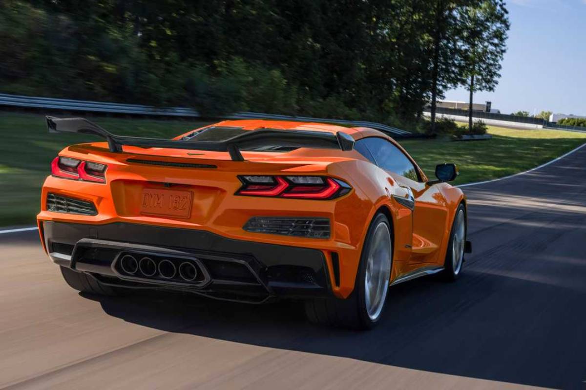 شيفروليه كورفيت 2024