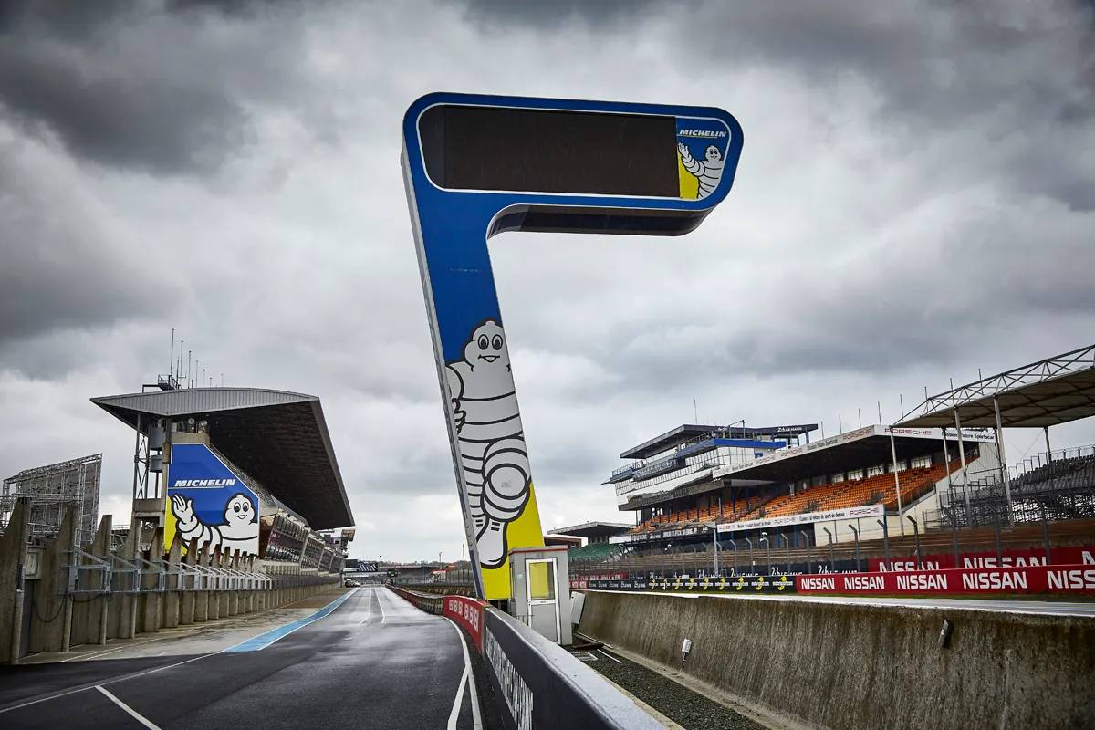 حلبة سباق سيارات