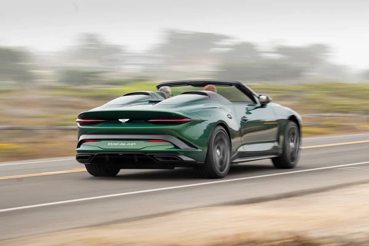 بنتلي باكالار مولينر 2022