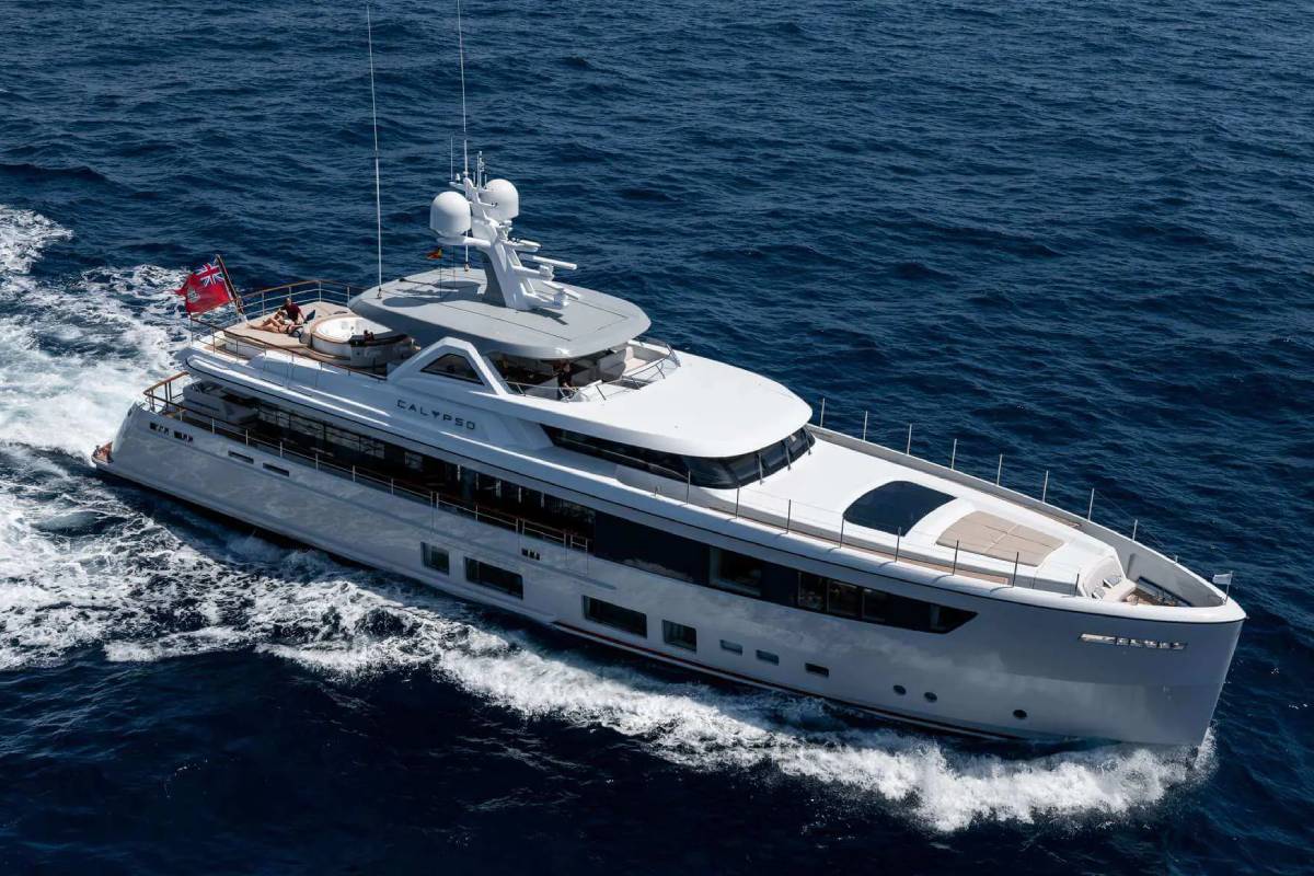 الوان اليخوت