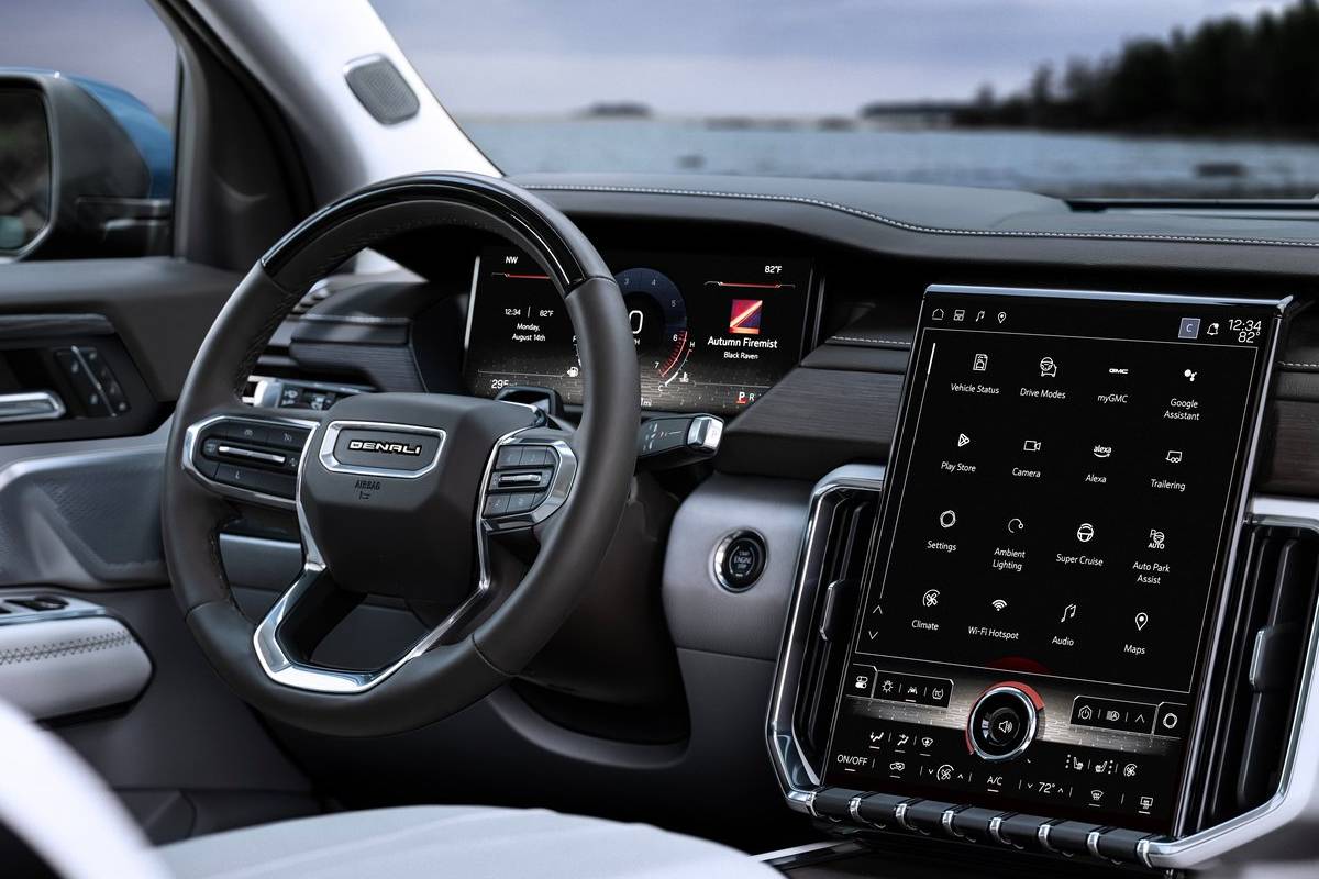 جي ام سي اكاديا 2024