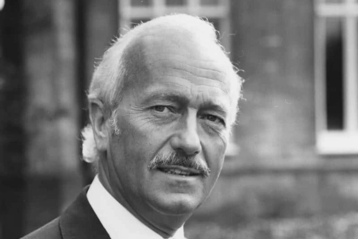 كولين تشابمان