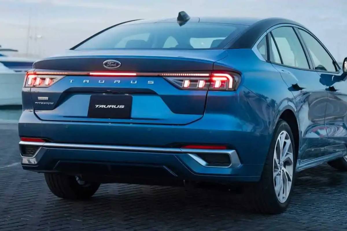 فورد توروس 2024