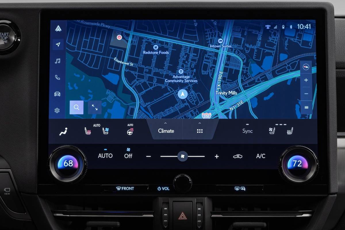 لكزس جي اكس 2024