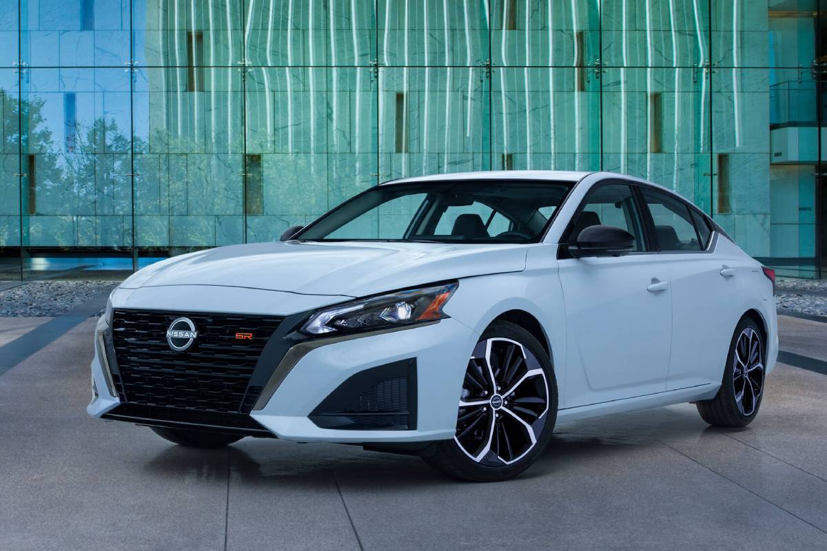 نيسان التيما 2023