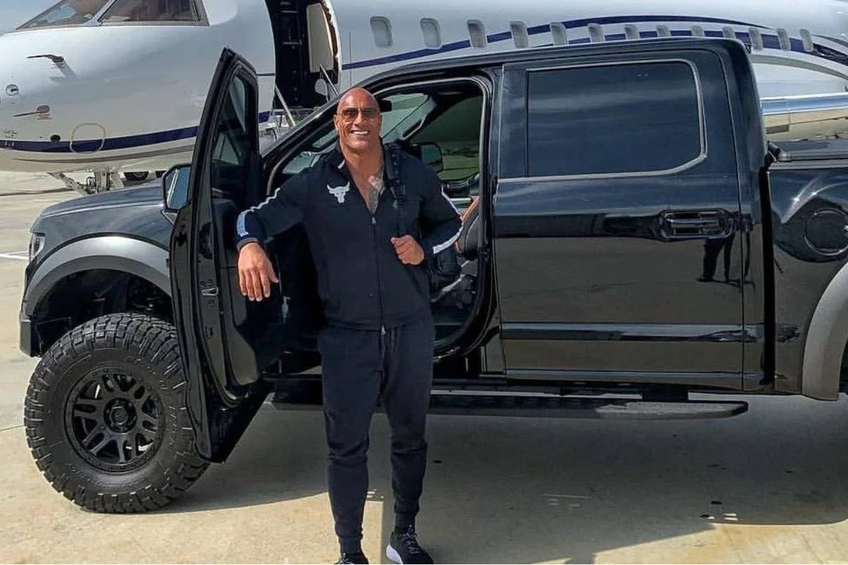 سيارات ذو روك