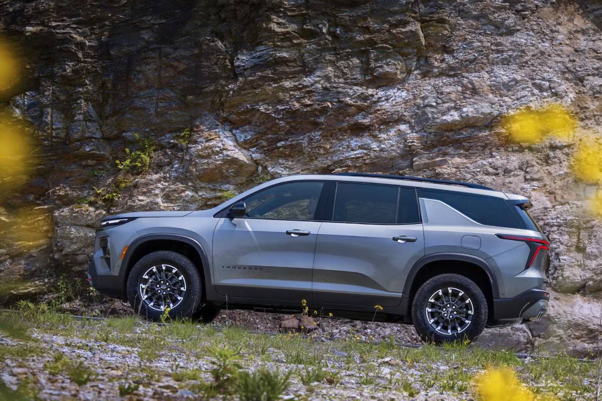 شيفروليه ترافيرس 2024