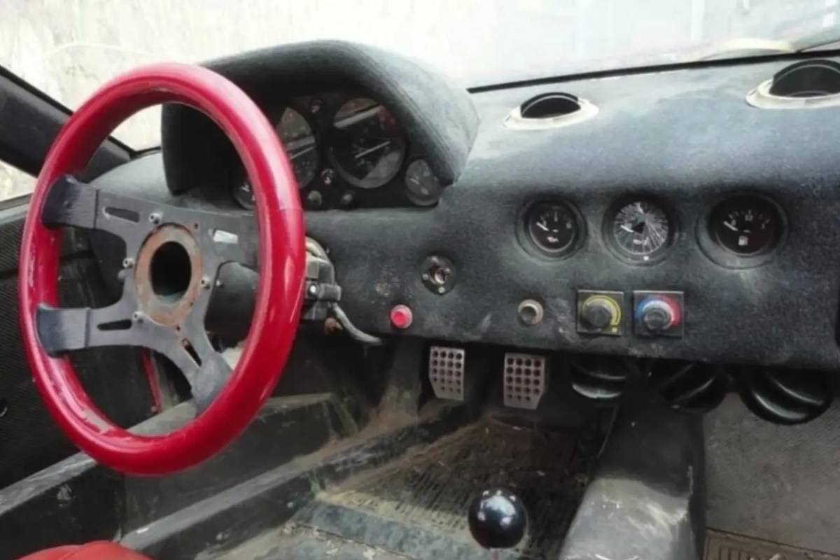 سيارة عدي حسين