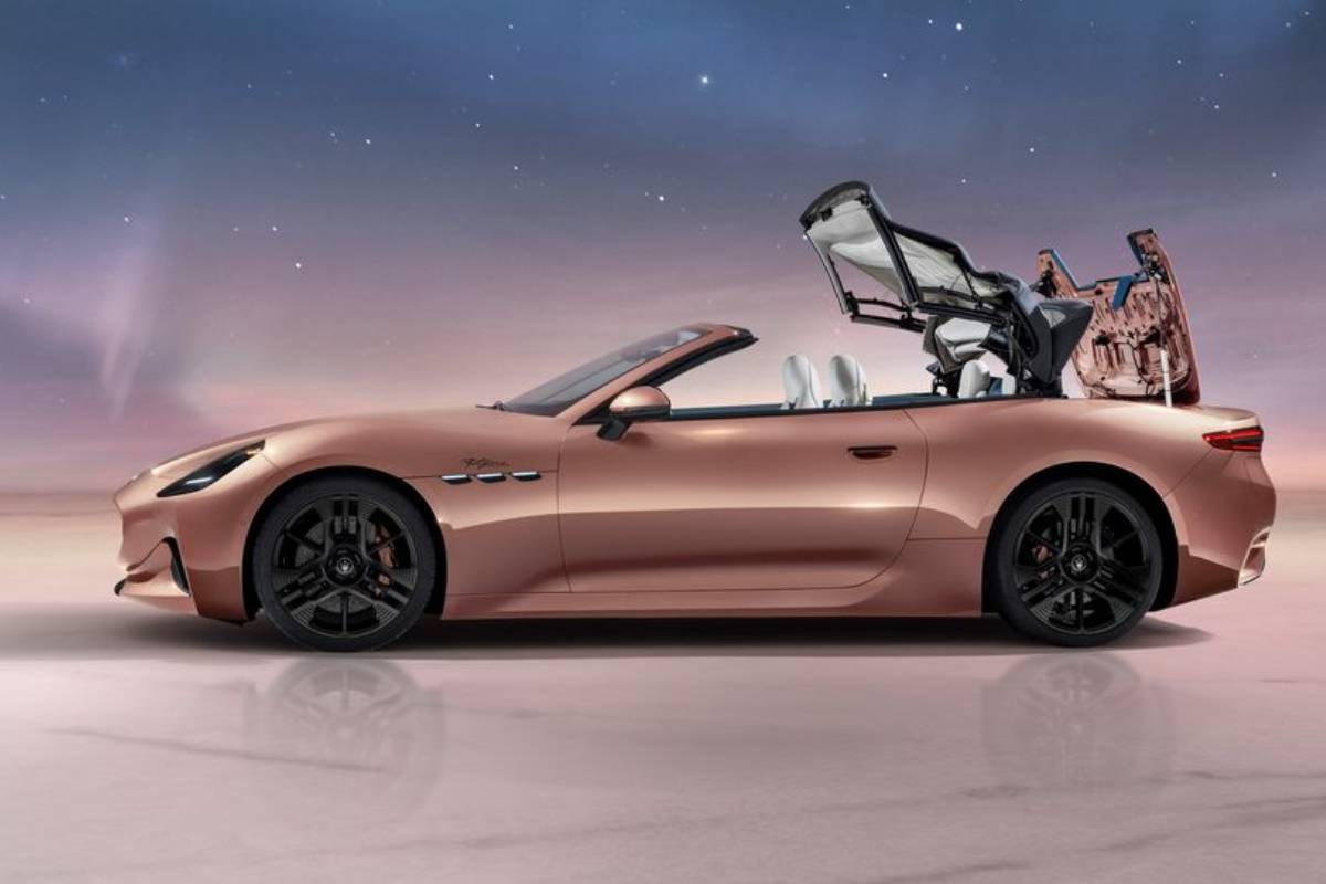 مازيراتي جران كابريو فولجوري 2025