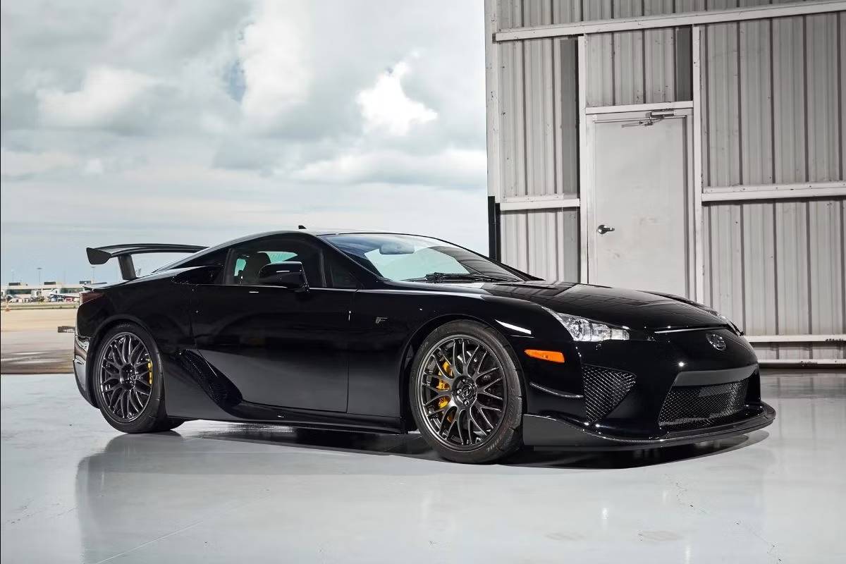 لكزس ال اف اي