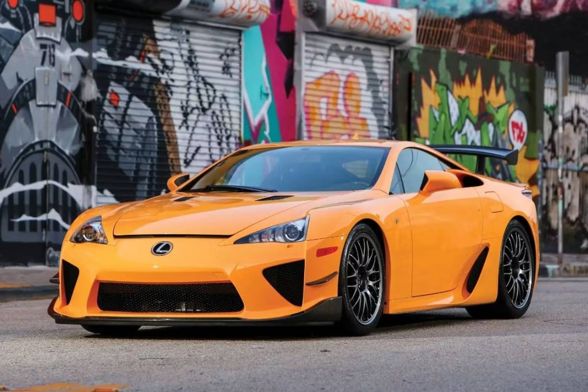 لكزس ال اف اي