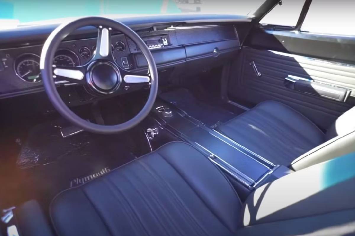 بلايموث سوبربيرد