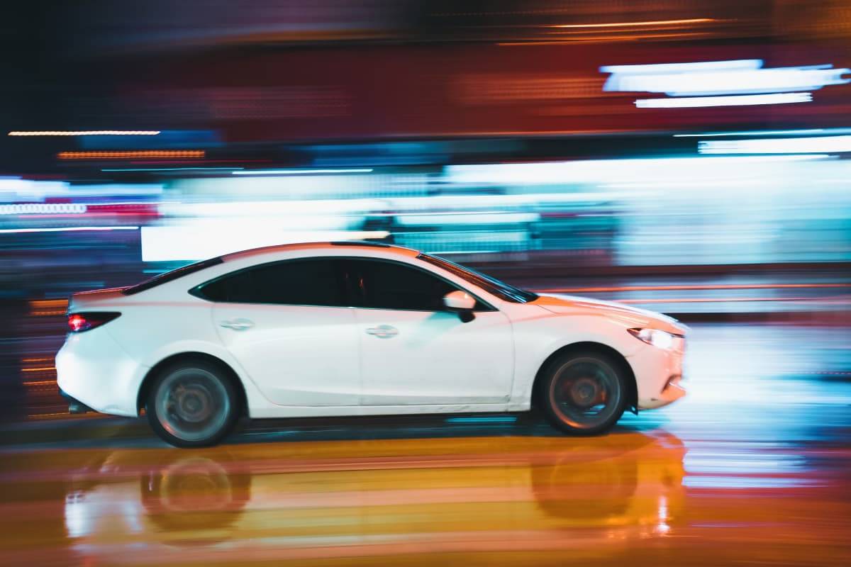 السيارات البيضاء