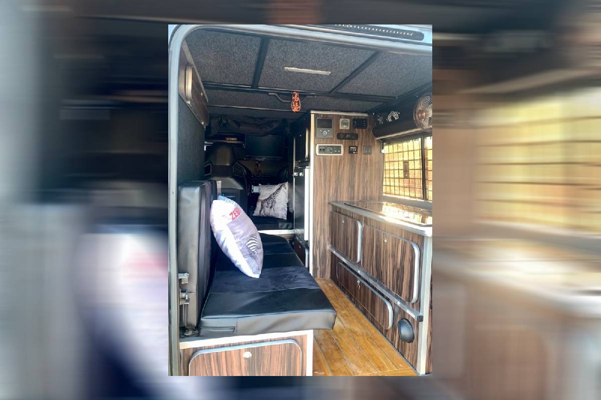 لاند روفر ديفندر معدلة