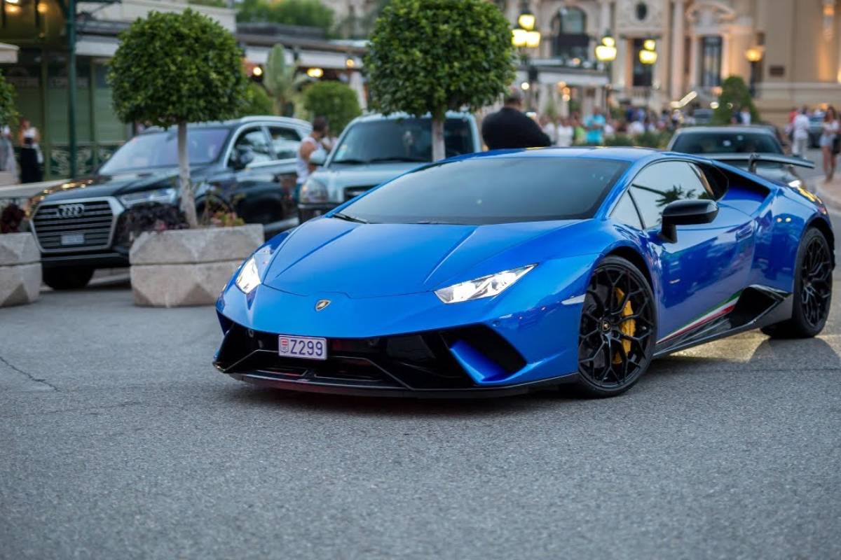 لامبورجيني هوراكان بيرفورمانتي