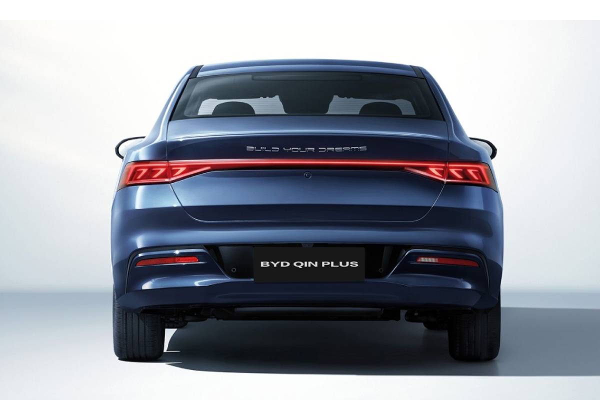 توشيهيرو ميبي