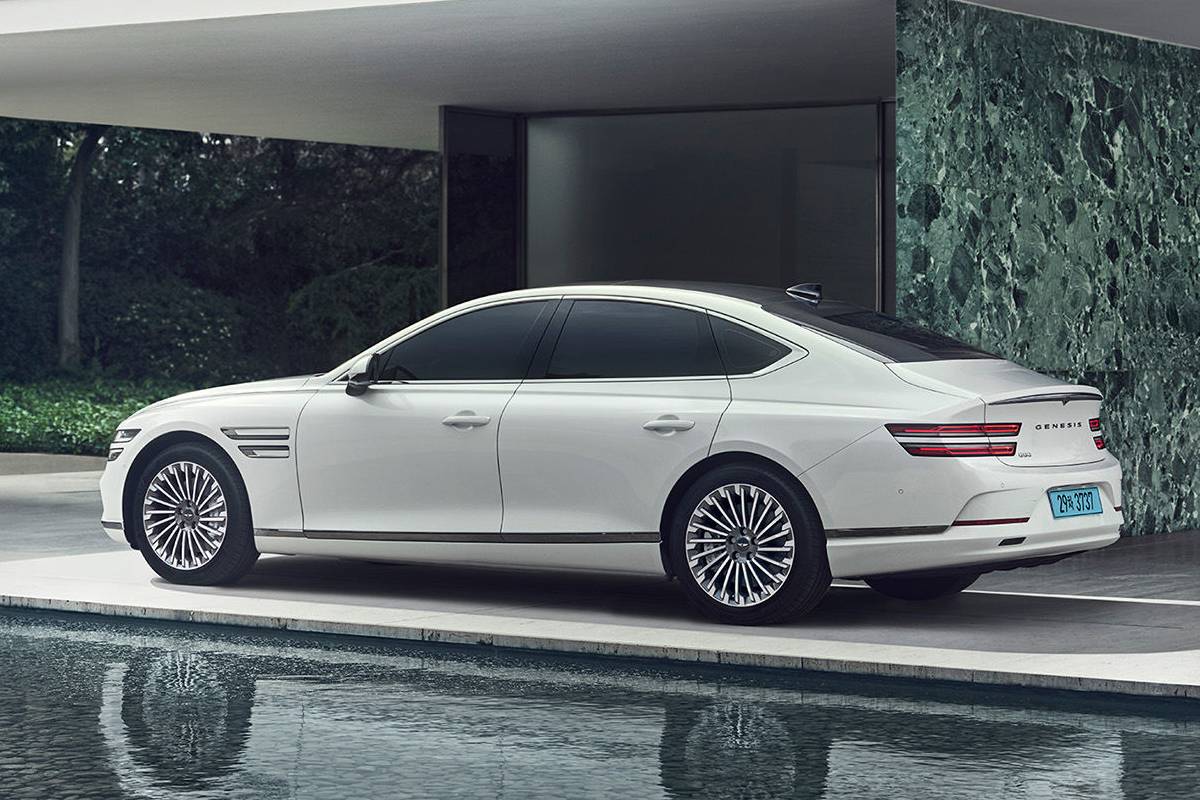 جينيسيس ايليكتريفايد جي 80 2024