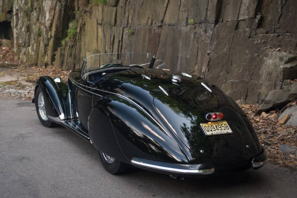 سيارات كلاسيكية