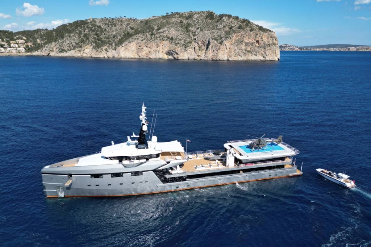 يخت جيف بيزوس