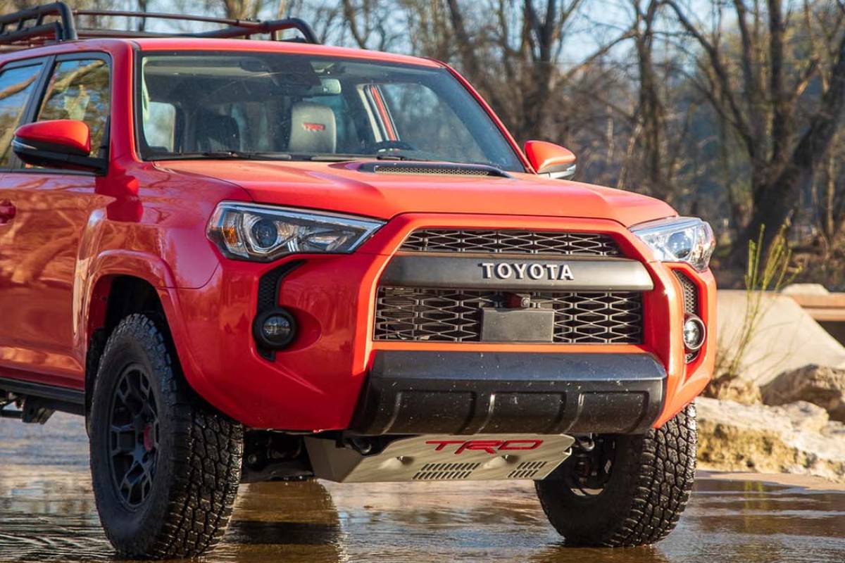 سيارات اس يو في