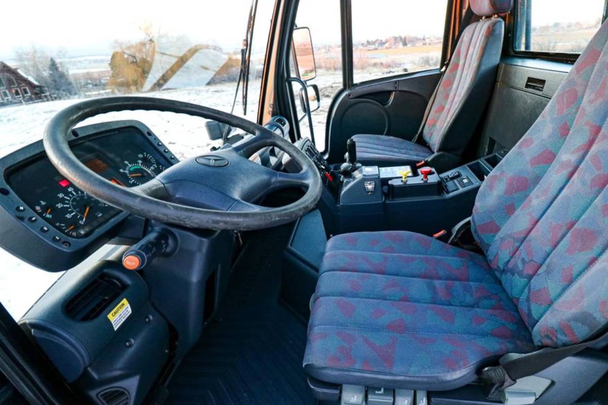 شاحنة مرسيدس