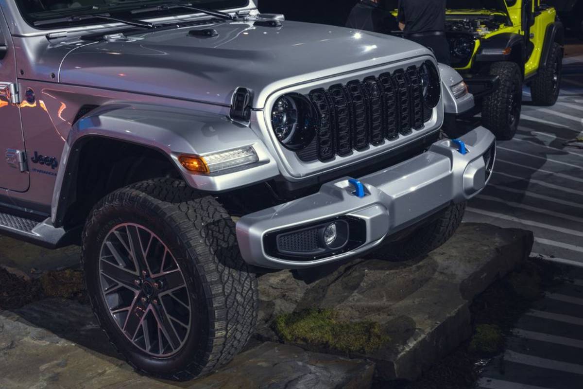 سيارات اس يو في