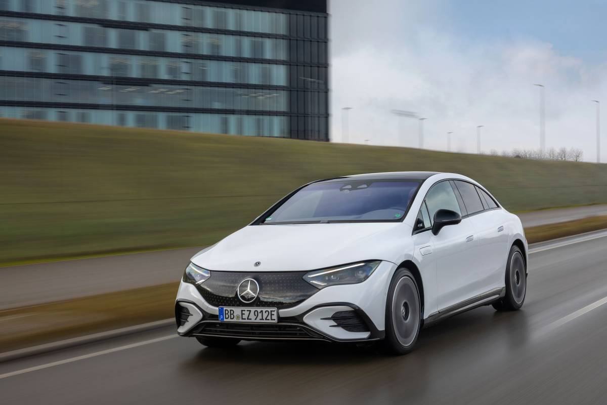 بي ام دبليو ومرسيدس