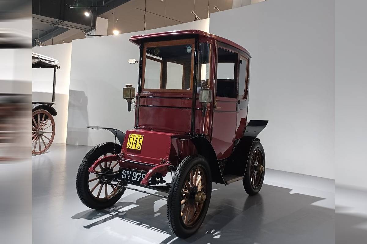 سيارات كلاسيكية